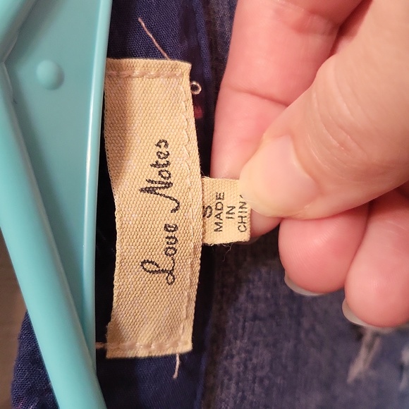 Hummingbird print button-down top - Picture 2 of 4